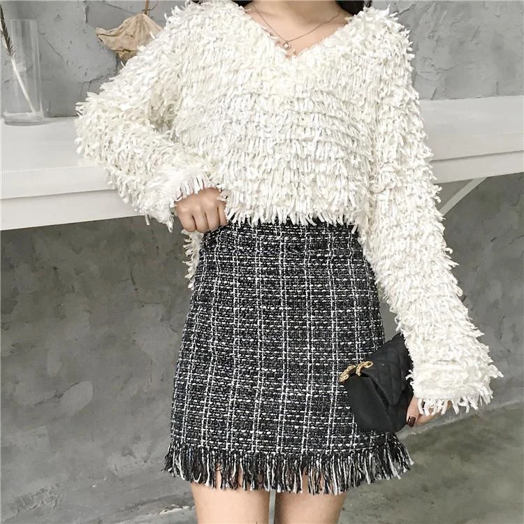 Winter Autumn Woollen Plaid Straight Mini Skirt in Vintage Style for Women