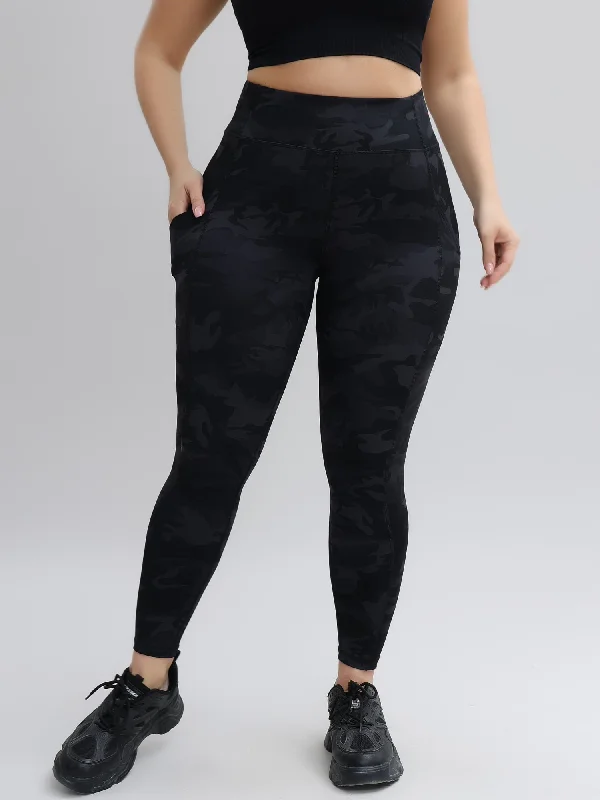 Nude High-Waisted Stretch Slim-Fit 9/10 Yoga Leggings with Pockets