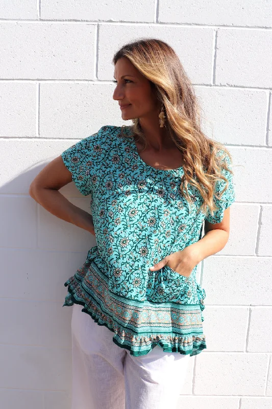 Amalfi Short Sleeve Top In Cottage Vine Classic Women's Tweed