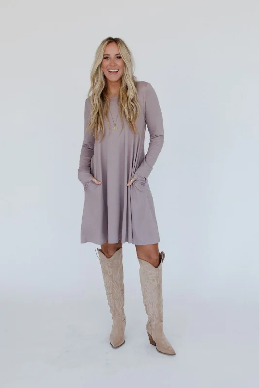 The Nest Jake Long Sleeve Crewneck Dress - Mocha