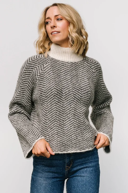 Trisha Knit Sweater | Ivory Stripe