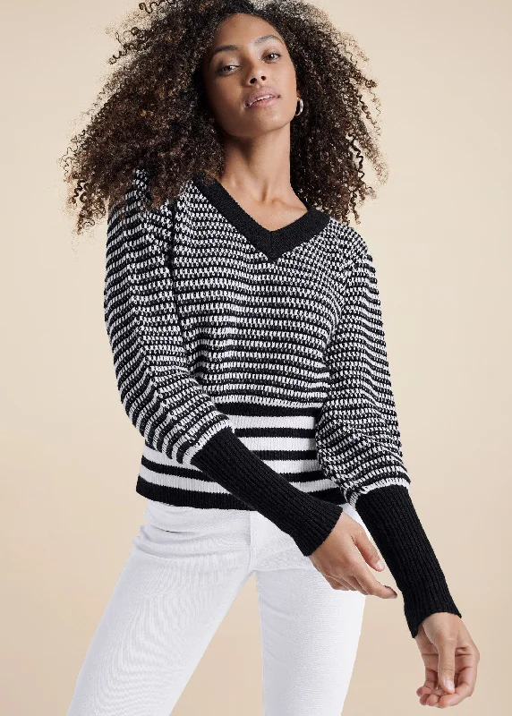 Cropped Stripe V-Neck Sweater  - Black & White